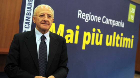 Regione Campania affida a DeRev la strategia digitale e la comunicazione sui social media